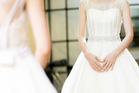 Hochzeitsoutfit - Formen beim Brautkleid ~ Traumhafte Mode für die Braut